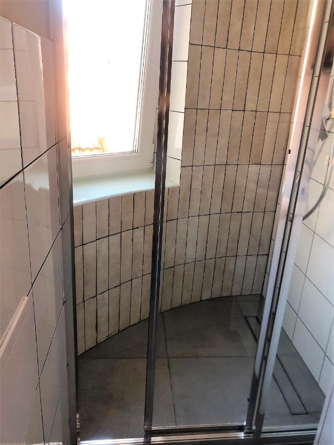 Sentymenty - Apartamenty W Kamienicy Na Mickiewicza Thorn Exterior foto