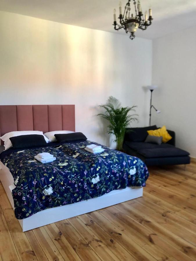 Sentymenty - Apartamenty W Kamienicy Na Mickiewicza Thorn Exterior foto
